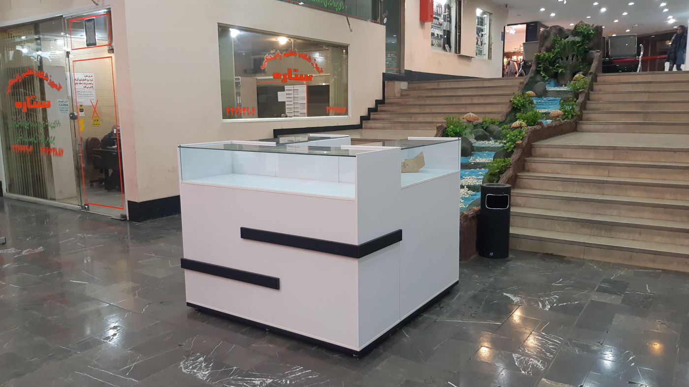 اجرای سفارشی دکور و ویترین — ST-1433 — آرایان ترسیم